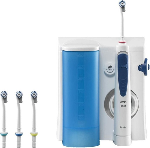Oral-B OxyJet MD20 Irrigator: Micro-Bubble Technology, 2 Modes, 4 Nozzles