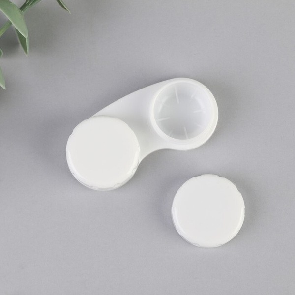 Shimmer Lens Case: Elegant & Safe Travel Container (9 x 3.5 cm)