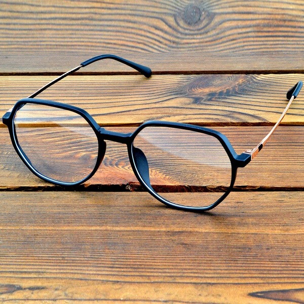 Polarized Sunglasses with Prescription (-0.75 to -6.00)