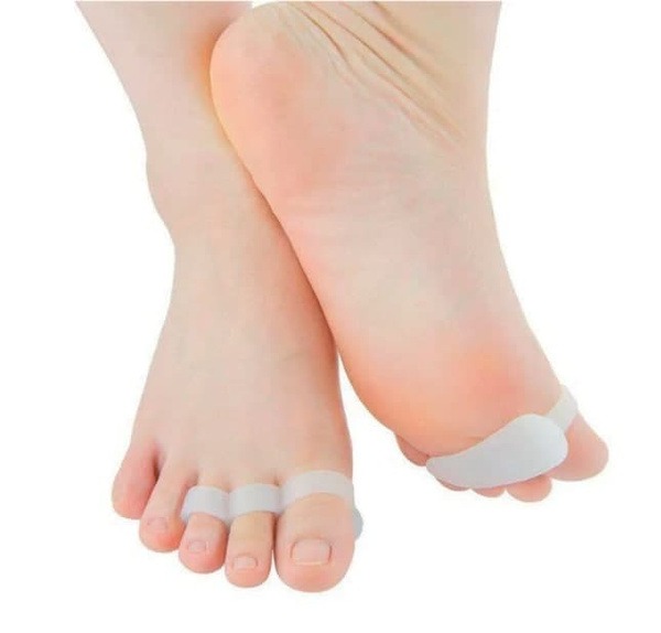 Silicone Toe Separator for 3 Toes - Lian Beauty