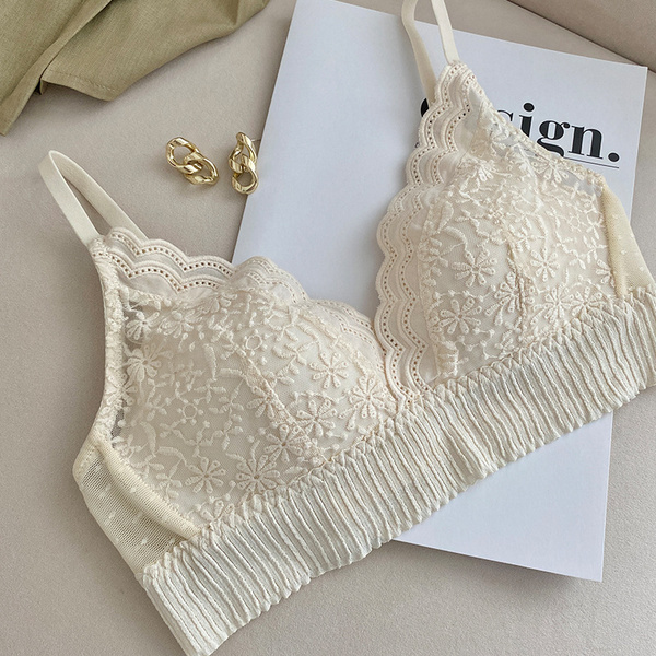 Caitline Lace Bralette: Wireless & Soft Cup Comfort