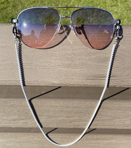 Sunglasses Chain & Eyeglass Holder: Trendy 2024 Gift for Women