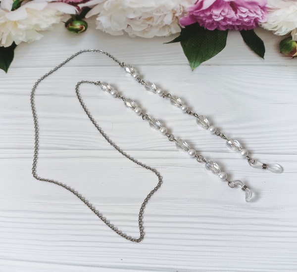 BIGYKMA Elite Eyeglass Chain Holder
