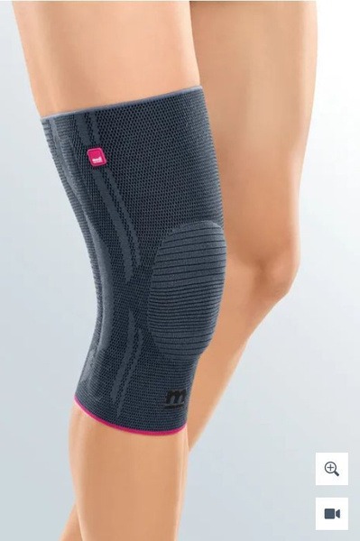Genumedi Knee Brace with Silicone Ring - Size 4: Universal Compression Support