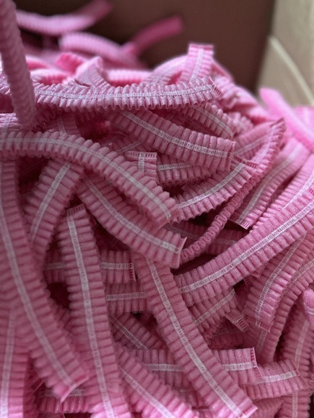 Disposable Pink Spunbond Salon Caps (50 Pack)