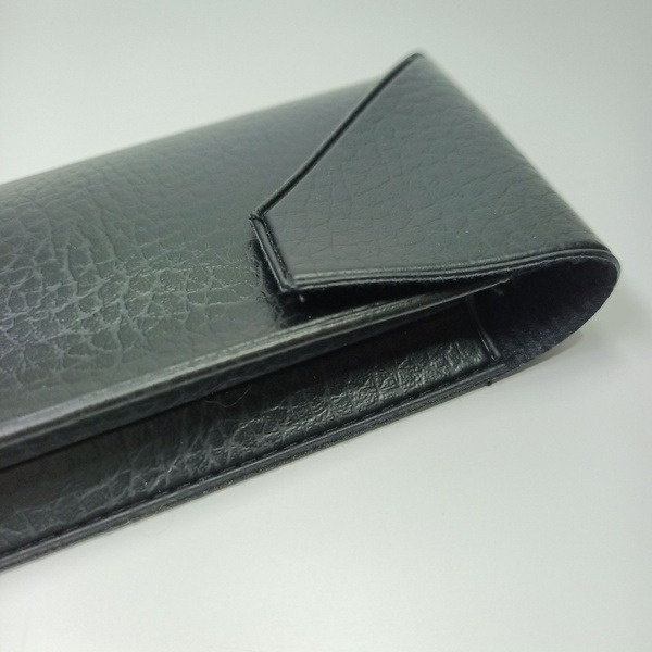 New Look Eyeglass Case: Protective & Stylish