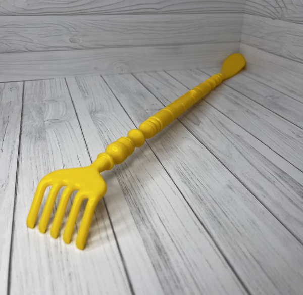 Yellow Back Scratcher & Shoe Horn 2-in-1 (45cm) - Handheld Body Massager for Back, Head, Legs