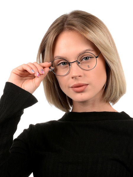 Women's Eyeglass Frames: Fashion & Prescription
