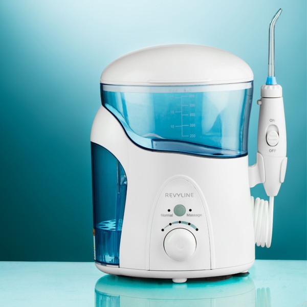 Revyline RL500 White Stationary Water Flosser: Professional Oral Hygiene at Home