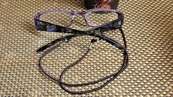 Eyeglass Retainer with Elastic Strap