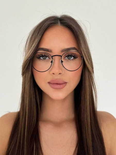 Women's Metal Eyeglass Frames: Stylish & Versatile