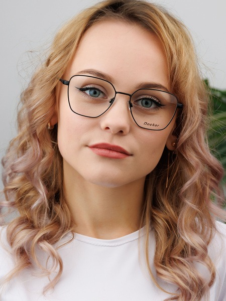 Dackor Women's Eyeglass Frames: Black & Beige