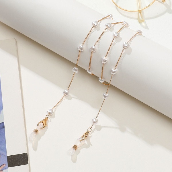 Heart Pearl Gold Eyeglass Chain