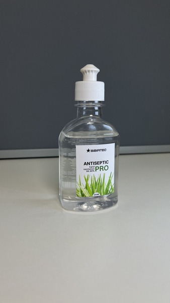 Hand Sanitizer Gel with Softening & Moisturizing Properties