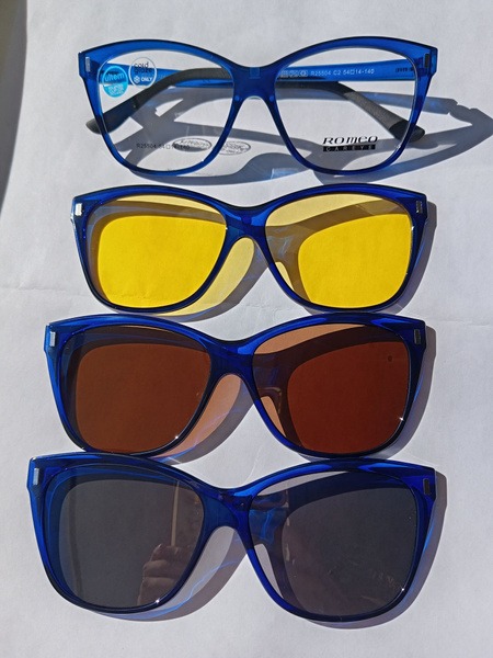 Unisex Romeo R25504 C2 Eyeglass Frames