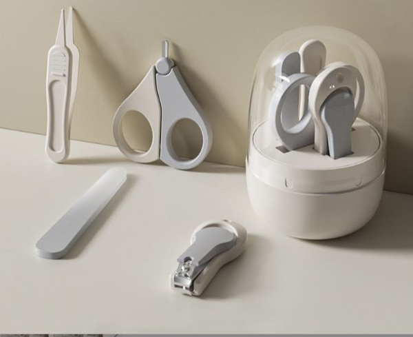 4-in-1 Newborn Baby Nail Care Kit: Scissors, Clippers, File, Tweezers (0+)