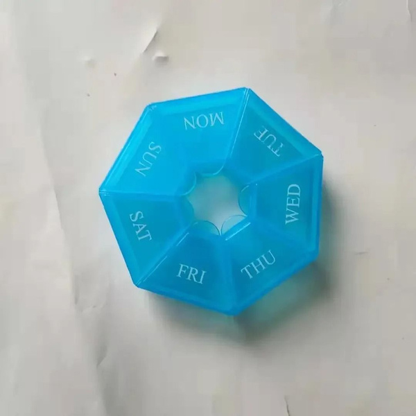 7-Day Pill Organizer: Portable Plastic Pill Case