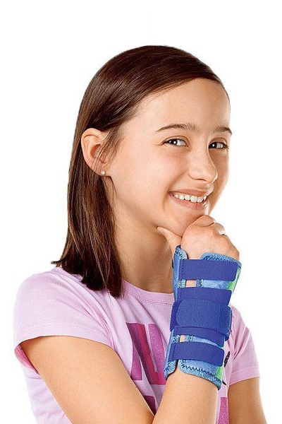 Kids' Wrist Support Brace with Stabilizer - Medi Manumed D kidz (Right)