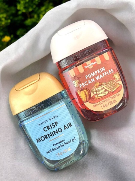 Bath & Body Works Hand Sanitizer Duo: Crisp Morning Air & Pumpkin Pecan Waffles (29ml Each)