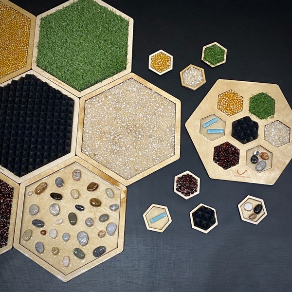 Sensory Path & Tiles Set: 8 Large + 7 Small Honeycomb Tactile Mats