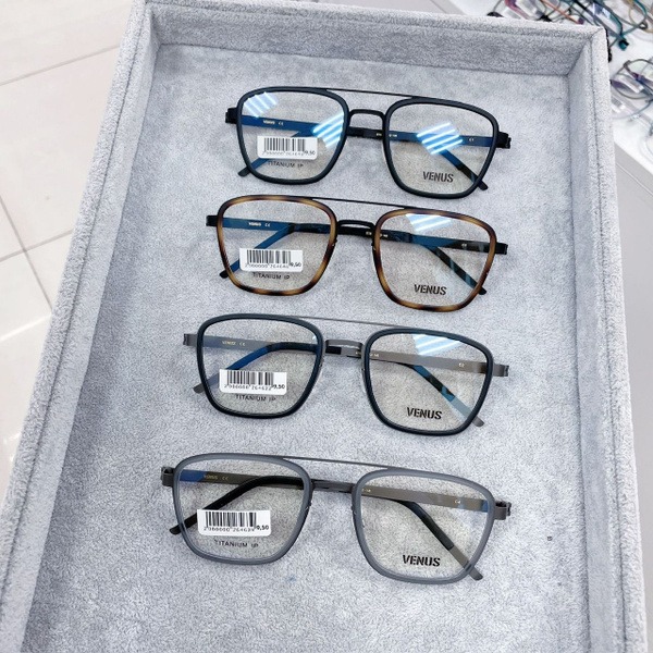 Prescription Glasses with Thin 1.61 Index Lenses, Venus Frame, Silver