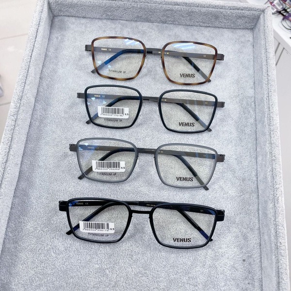 Titanium Eyeglasses with Super Thin 1.67 Lenses: Prescription Glasses Venus -5.00 PD74