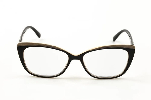 Ready-Made Reading Glasses: Minus Diopter Corrective Eyewear