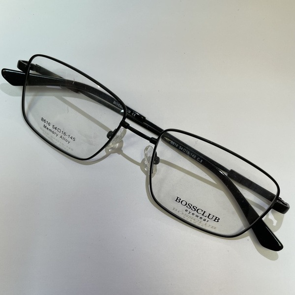 Titanium Memory Metal Eyeglasses Frames for Men: Lightweight & Shockproof