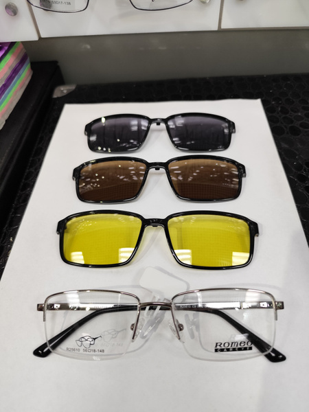 Men's Romeo Eyeglass Frames with Attachments