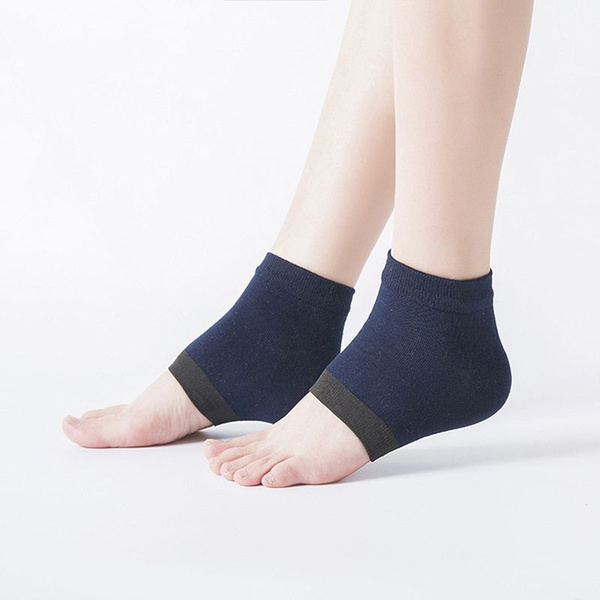 Heel Crack Protection: Silicone Heel Socks