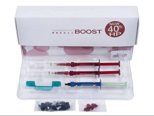 Opalescence BOOST PF 40% Whitening Kit: 2 x 1.2ml Syringes + OpalDam