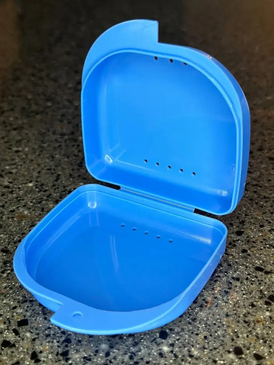 Chronos Dental Prosthesis Storage Container Blue 1 Piece