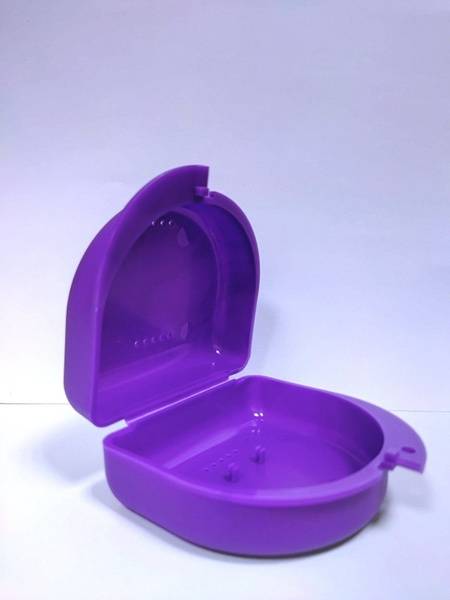 Denture Container for Orthodontic Trays, Caps, Aligners, Dentures, and Bridges