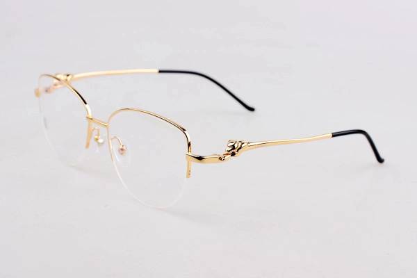 Cartier CT0280O Unisex Titanium Eyeglass Frame for Myopia – Gold, Oval Shape
