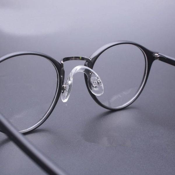 Optika NEW LOOK OptiTech Solid Bridge Nose Pads for Glasses, Anti-Slip, Transparent