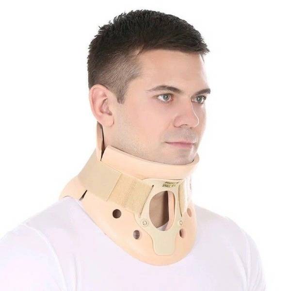 Trives Philadelphia Cervical Collar Size M4