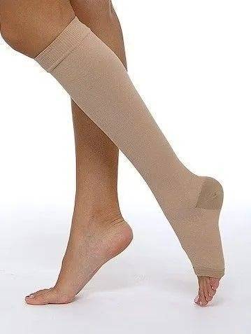 Center Compress Compression Knee-High Stockings Cream, 1st Compression Class