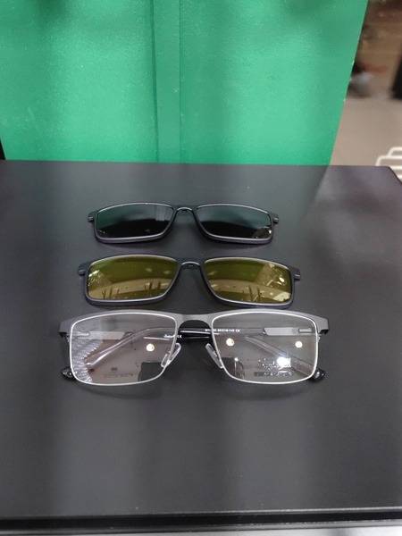Santarelli Male Eyeglass Frame with Magnetic Attachments and Clips
