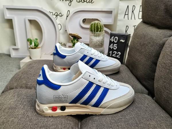 Adidas Sneakers