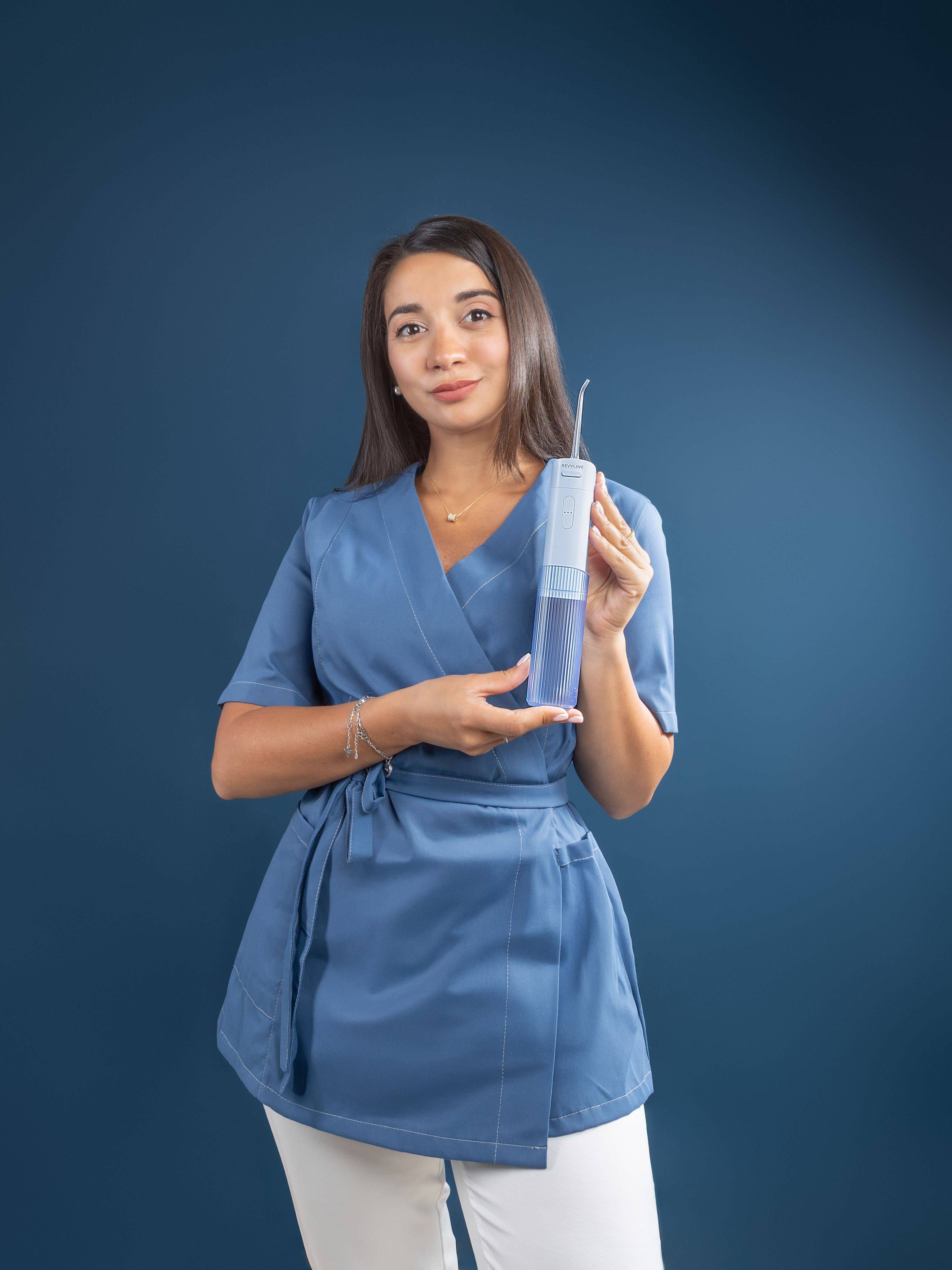 Revyline RL 840 Portable Oral Irrigator with UV Lamp, Blue, Compact, Mini Slider, for Teeth and Braces, Foldable #19