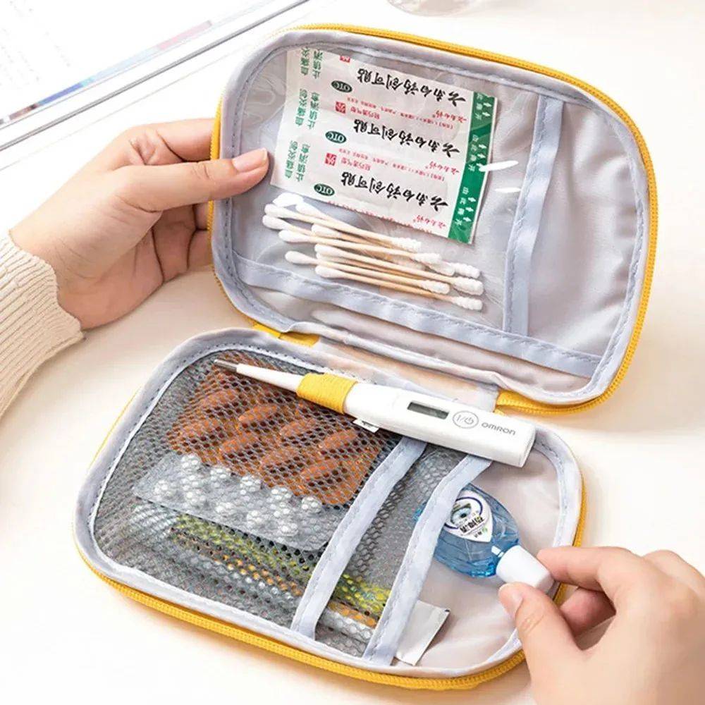 Waterproof Oxford Cloth Hiking First Aid Kit #7