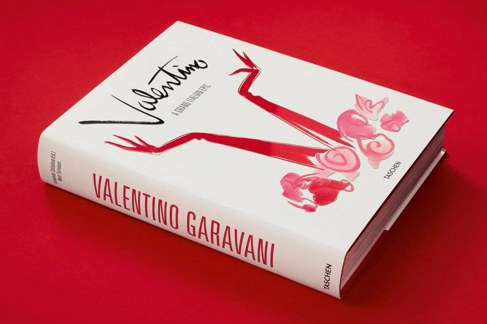 Valentino. A Grand Italian Epic фото книги 3
