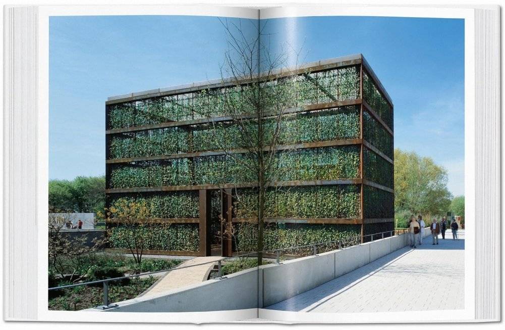 100 Contemporary Green Buildings фото книги 4