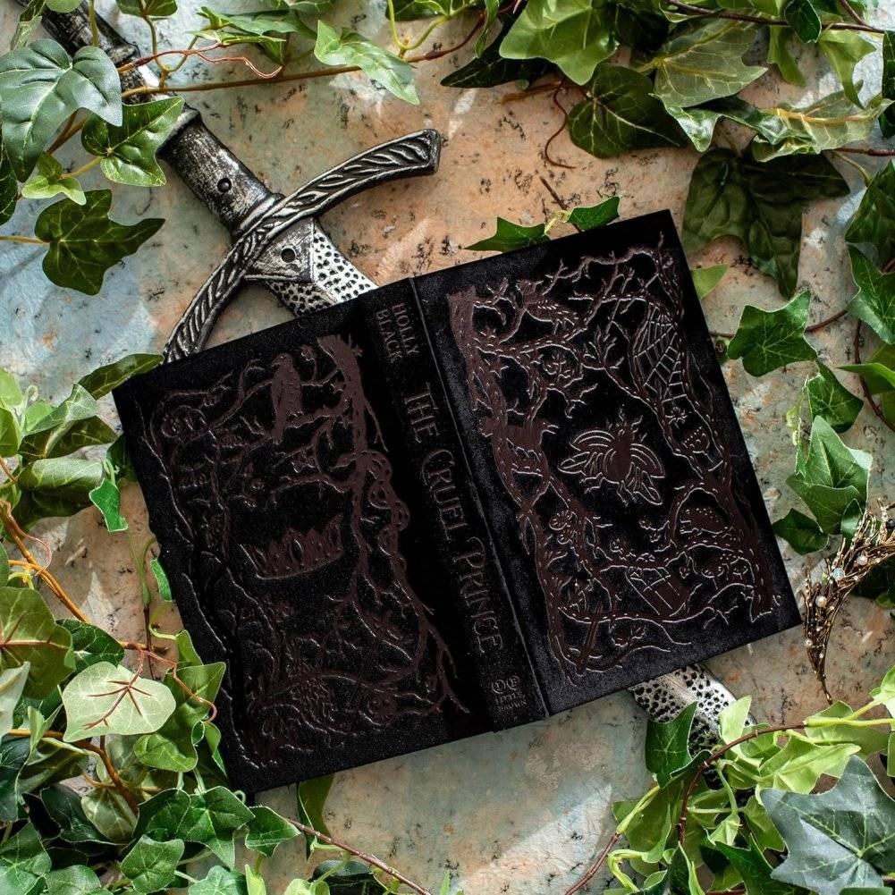 The Cruel Prince: Collector's Edition фото книги 3